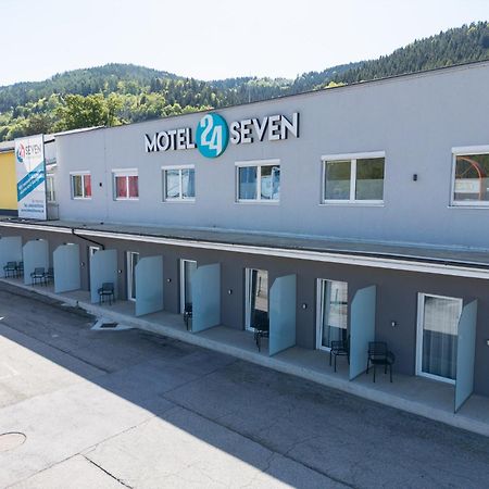 Motel24Seven ブルック・アン・デア・ムーア エクステリア 写真