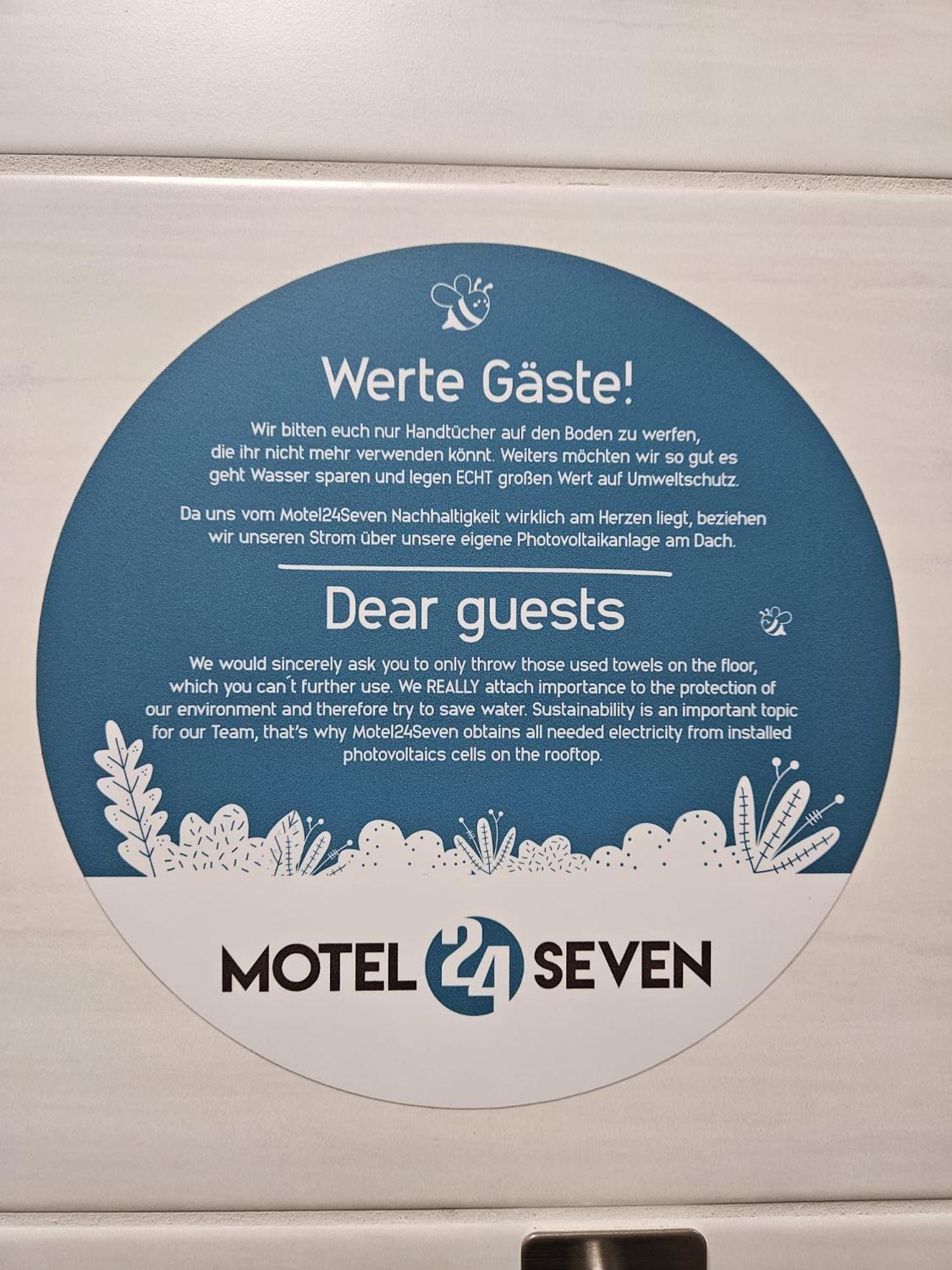 Motel24Seven ブルック・アン・デア・ムーア エクステリア 写真